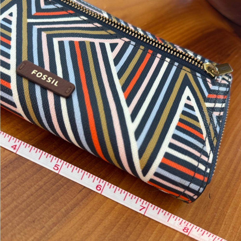 Fossil Multicolor Striped Wallet - Picture 5 of 8